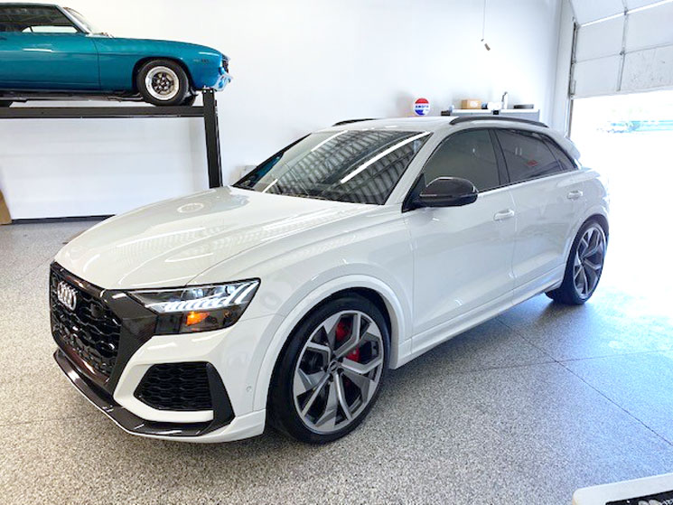 Audi RSQ8